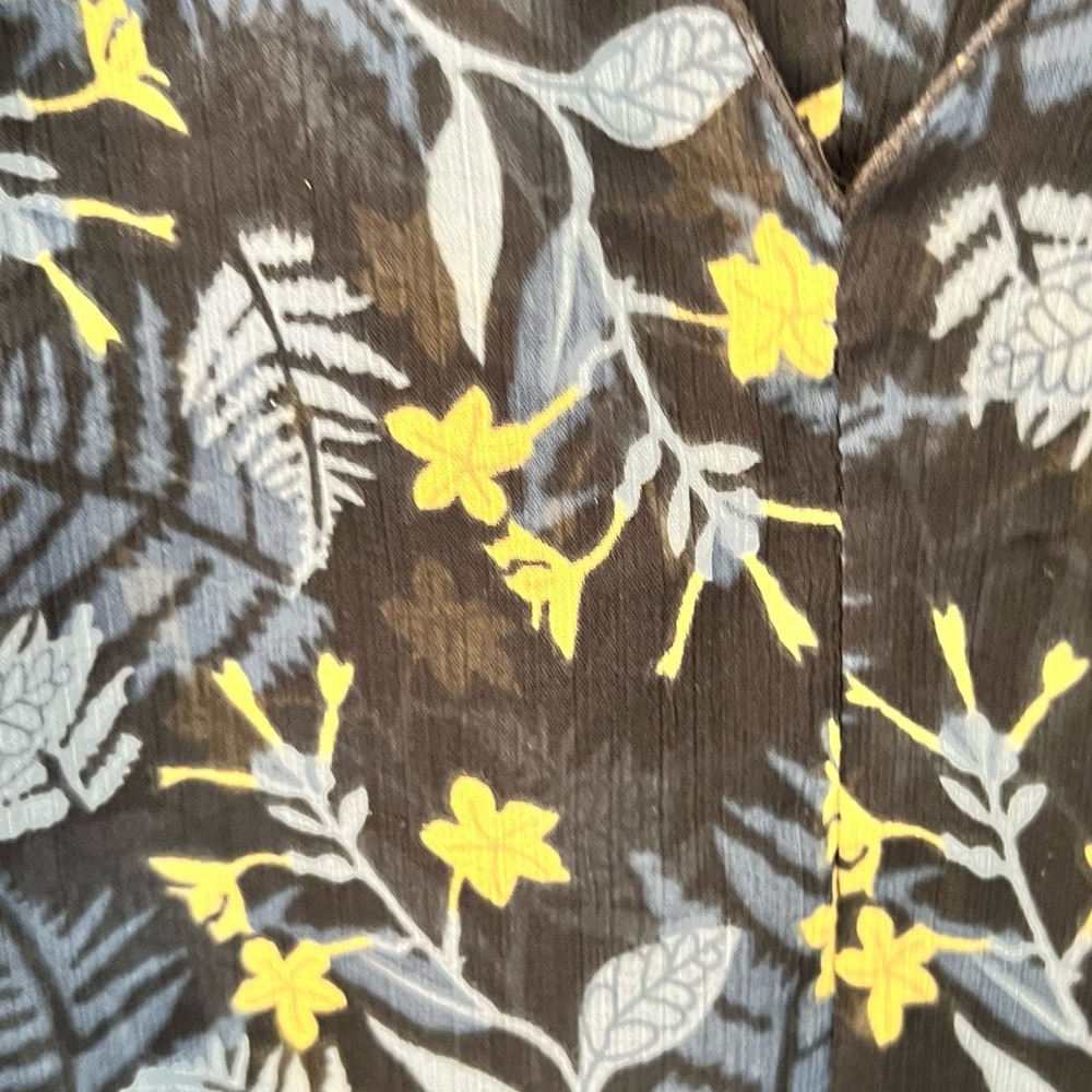 cabi Fern Blouse - Picture 5 of 5